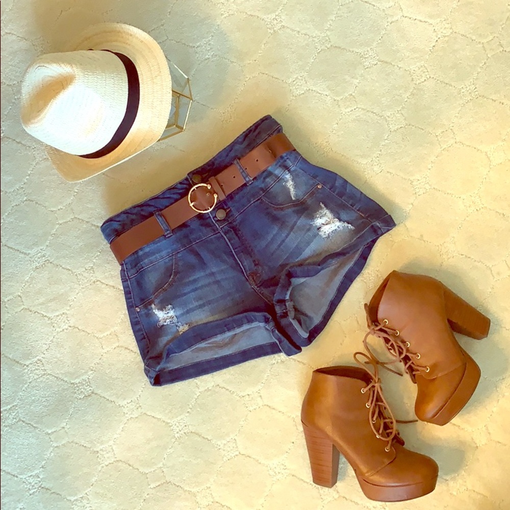 Distressed high waist shorts